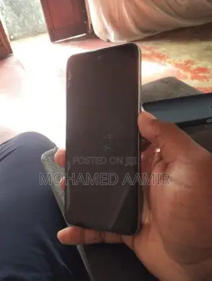 Infinix Hot 50i 6/128GB Full Set (Used)