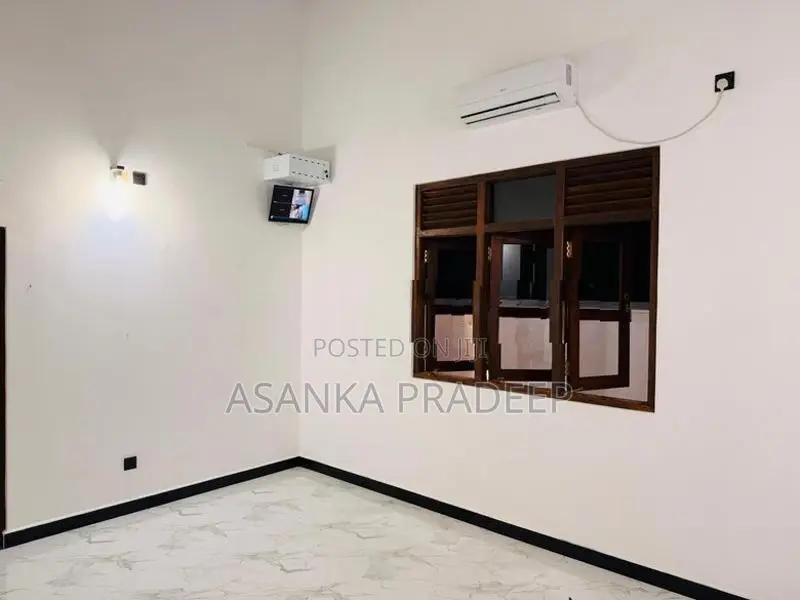 Brand New Single Storey House for Sale In Kiriwaththuduwa(exxz