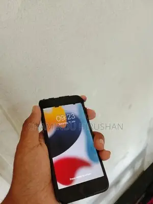 Apple iPhone 7 128GB (Used)
