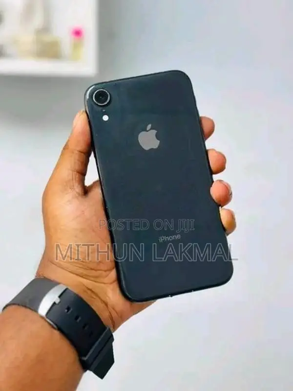 Apple iPhone XR (Used)
