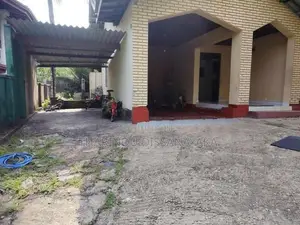 House in Gampaha Hanshagiri Road 01