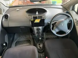 Toyota Vitz 2007