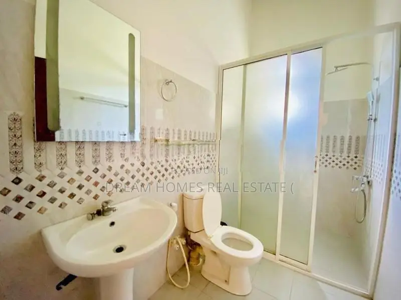 Spacious 3BR Single-Story House on 15.5 Perches for Sale – Athurugiriy