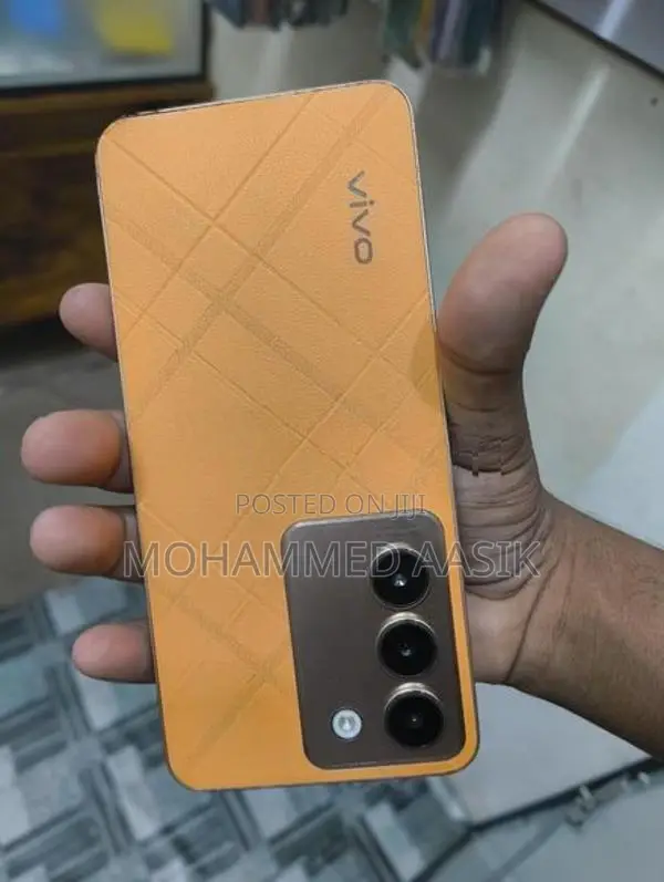 Vivo (Used)