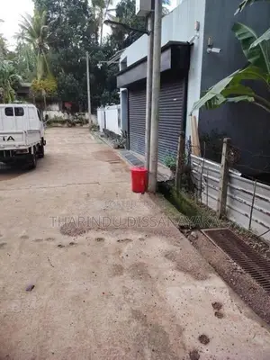 Land in Kadawatha City Plot 04