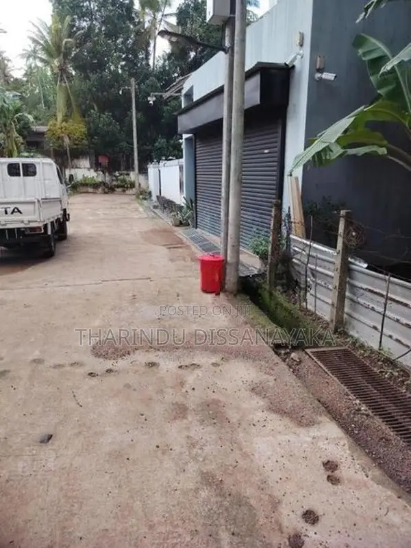 Land in Kadawatha City Plot 04