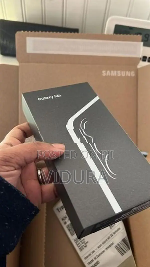 Samsung Galaxy S26 (Brand New)