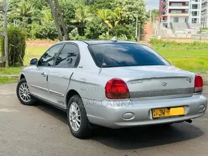 Hyundai Sonata 2000