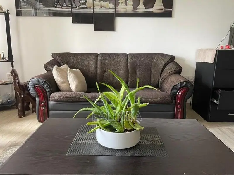 Used Damro Sofa Set 3+1+1