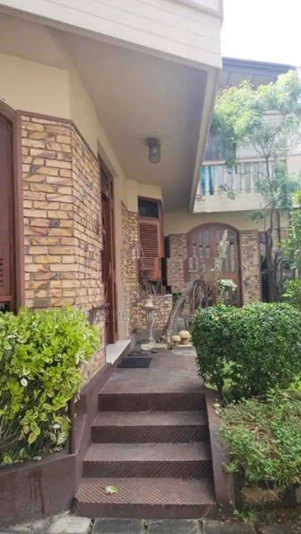 Fully Furnished 4-Bedroom House for Rent in Kalubowila, Dehiwala