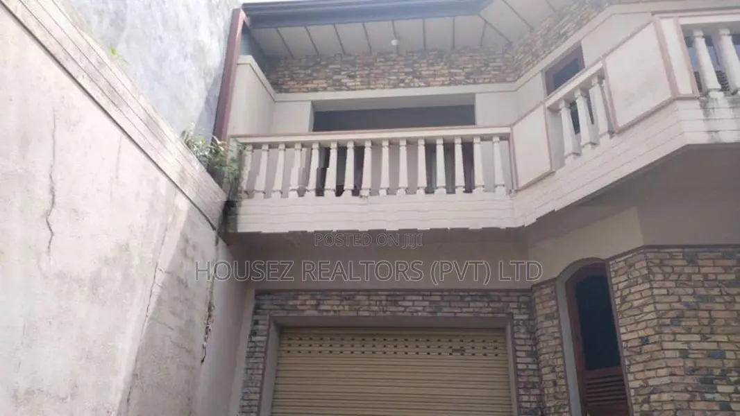 Fully Furnished 4-Bedroom House for Rent in Kalubowila, Dehiwala