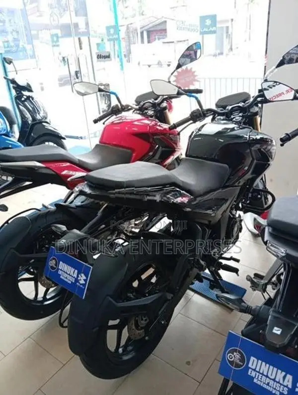 Bajaj Pulsar N160 Premium 2026
