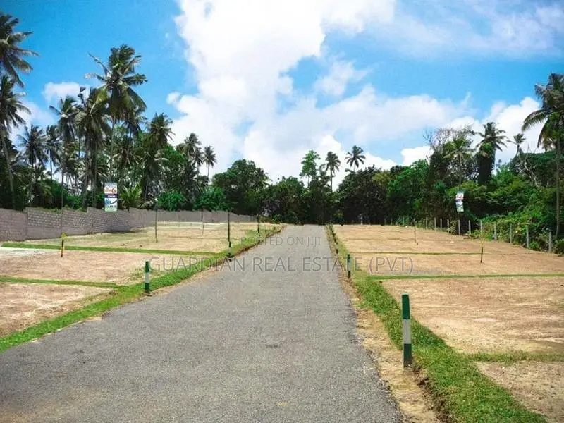 Valuable Land for Sale Kaduwela