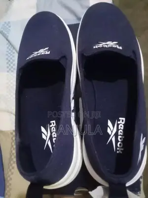 Brand new Reebok shoe for a lady