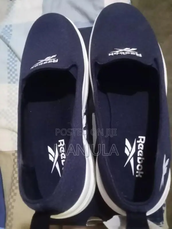 Brand new Reebok shoe for a lady