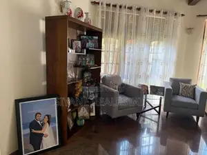 House for Sale in Wellawatta, Colombo 06