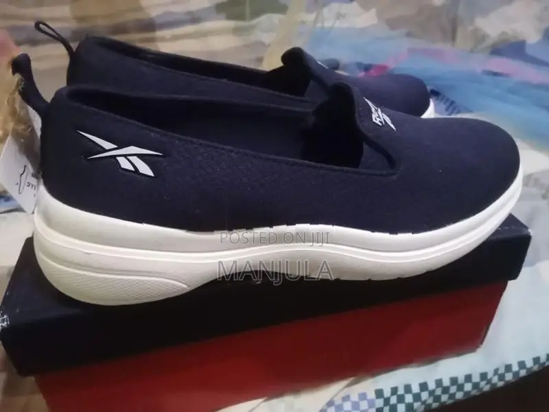 Brand new Reebok shoe for a lady