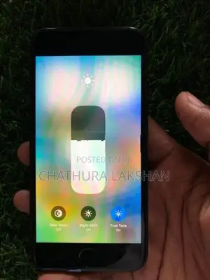 Apple iPhone 8 (Used)
