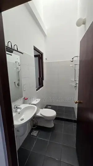 House For Sale In Colombo 8