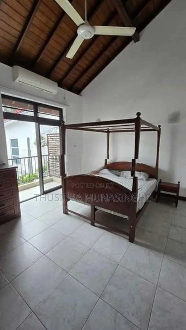 House For Sale In Colombo 8
