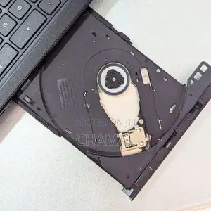 Dell inspiron 3576 Core i7 8th Gen|8GB RAM|Dedicated Radeon Graphics