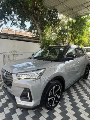 Daihatsu Rocky Hybrid Permium 2025