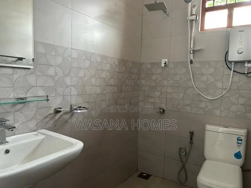 Brand new 3 Story House for sale Nugegoda