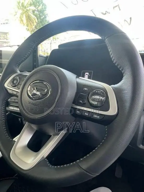 Daihatsu Rocky Hybrid Permium 2025