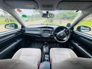 Toyota Axio 2016