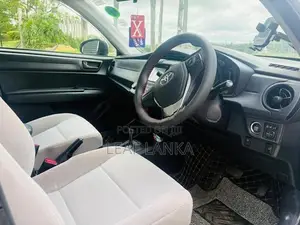 Toyota Axio 2016