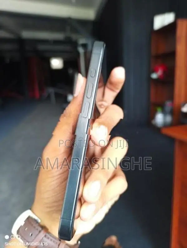 Apple iPhone 15 Pro 128GB ZP/A (Used)