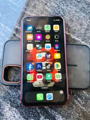 Apple iPhone 11 (Used)