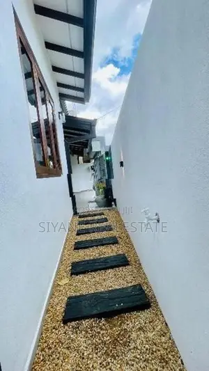 Beautiful Luxury House For Sale Athurugiriya