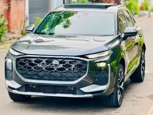 Audi Q3 SUV E-HYBRID B/New 2026