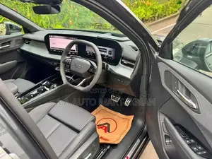 Audi Q3 SUV E-HYBRID B/New 2026