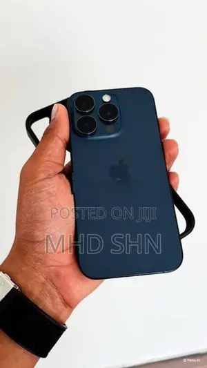 Apple iPhone 15 Pro (Used)
