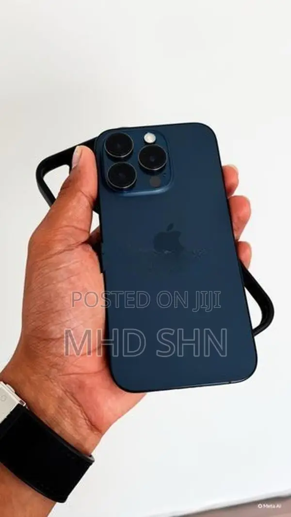 Apple iPhone 15 Pro (Used)