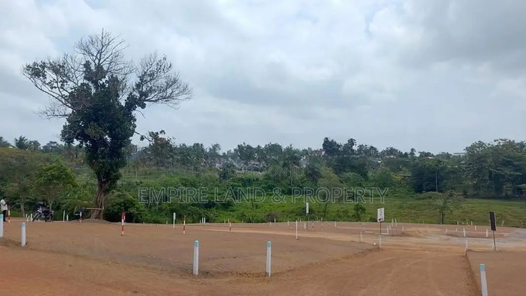 Luxury Land for Sale in Polgasowita Wethara Samagi Mawatha