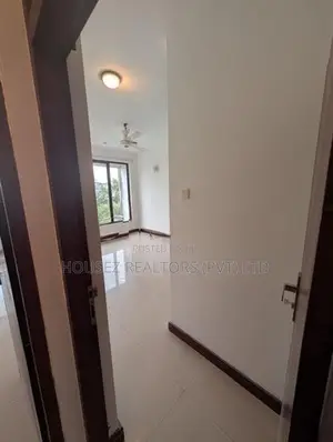 Spacious 3-Bedroom Apartment for Sale in Boralesgamuwa