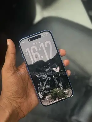 Apple iPhone 16 (Used)