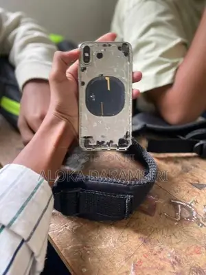 Apple iPhone X (Used)