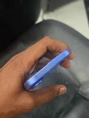 Apple iPhone 16 (Used)