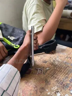 Apple iPhone X (Used)