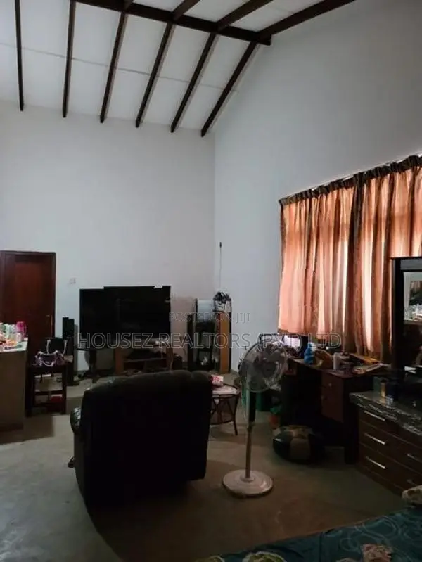 Spacious Luxury House for Sale Nugegoda Prime Residential Location