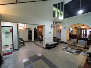 Solar Electricity House Rent Office and Recidence Nugegoda Jubilee Pos