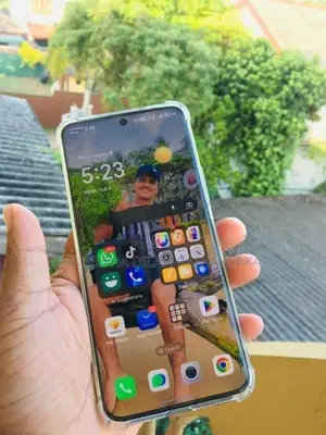 Honor 90 (Used)