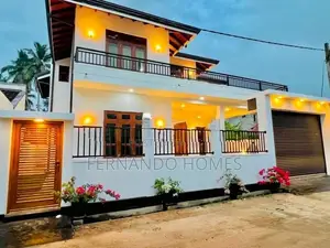 Top Class Wooden Floor Brand New 4 Bed Rooms House For Sale in Negombo