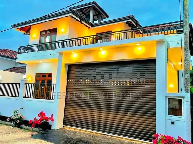 Top Class Wooden Floor Brand New 4 Bed Rooms House For Sale in Negombo