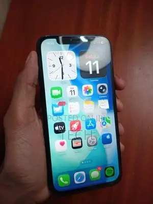 Apple iPhone 12 (Used)