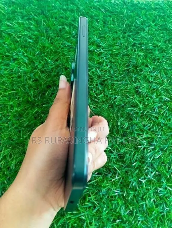 Vivo Y04 4GB/128GB (Used)